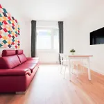 Apartment Tolstov - 3 - Kitchen - Balcony - 5 Min To Messe Dus *
