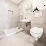 Apartment Tolstov - 3 - Kitchen - Balcony - 5 Min To Messe Dus Düsseldorf