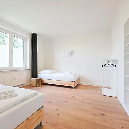 Tolstov - 3 - Kitchen - Balcony - 5 Min To Messe Dus Apartment