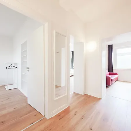 Tolstov - 3 - Kitchen - Balcony - 5 Min To Messe Dus Dusseldorf