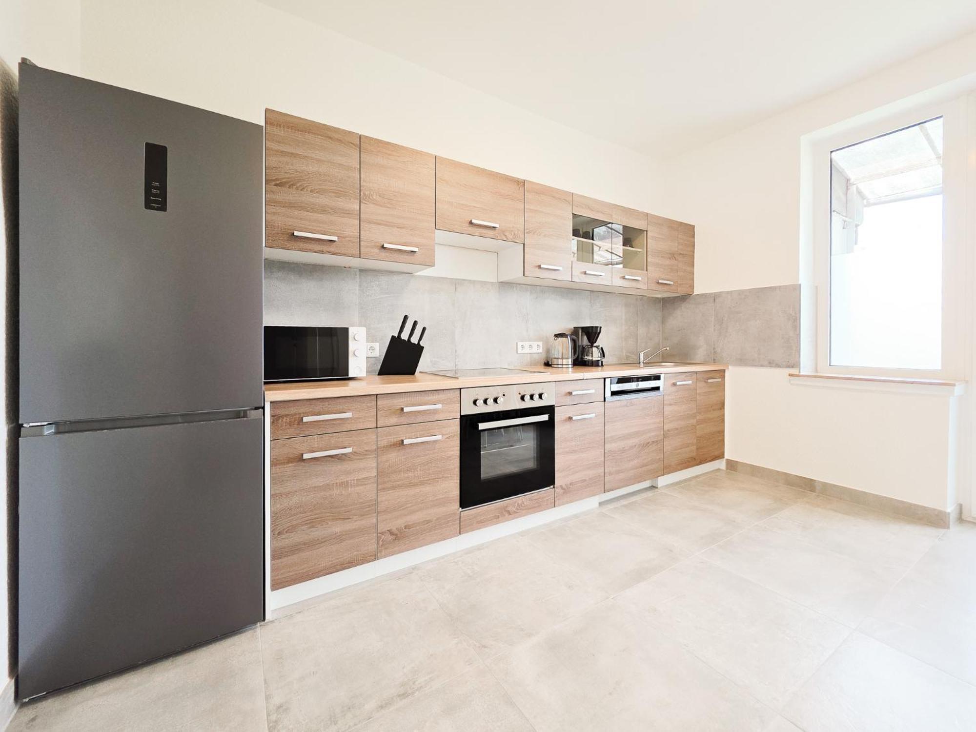 Tolstov - 3 - Kitchen - Balcony - 5 Min To Messe Dus Apartment Düsseldorf