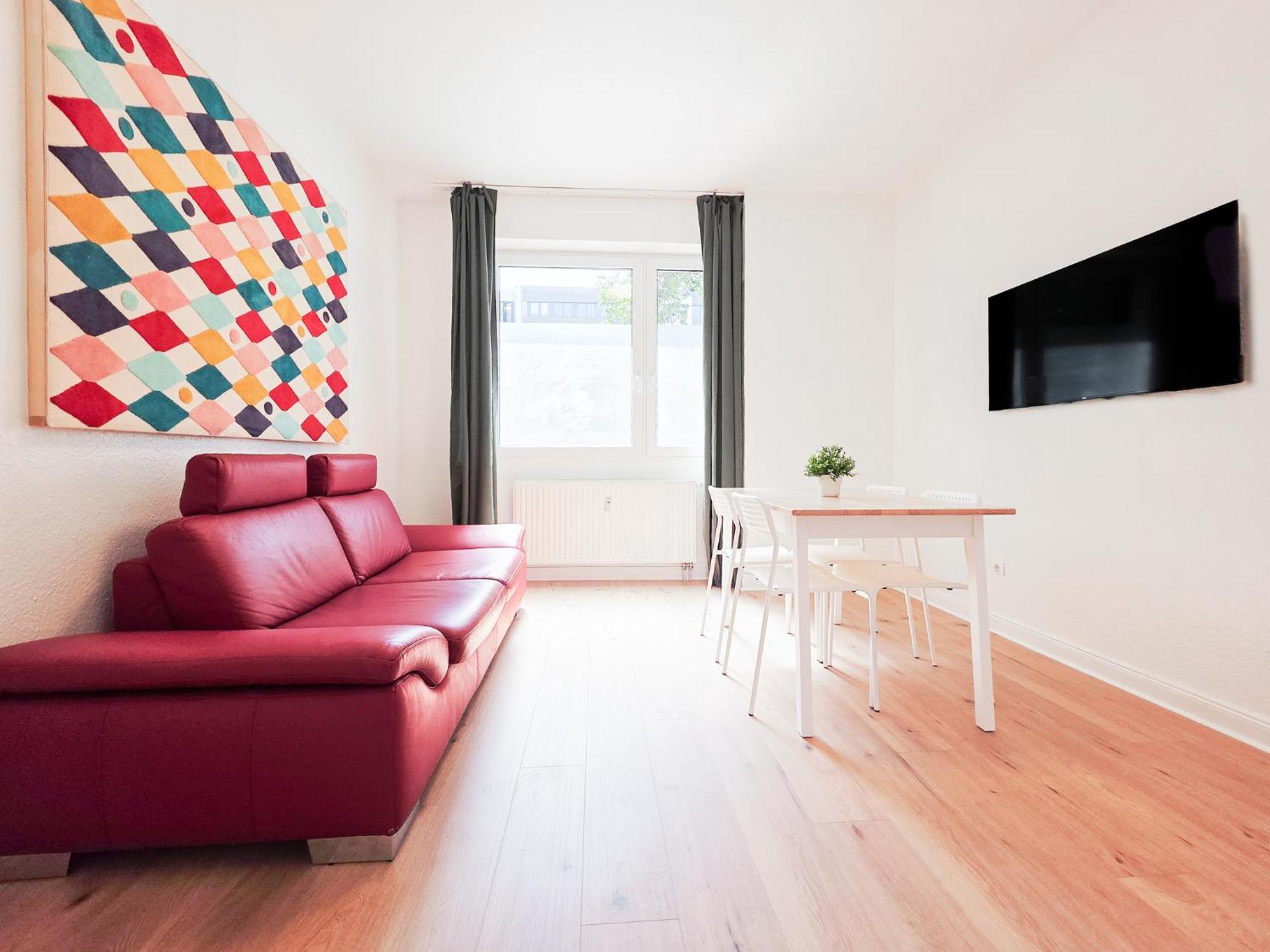 Apartment Tolstov - 3 - Kitchen - Balcony - 5 Min To Messe Dus *