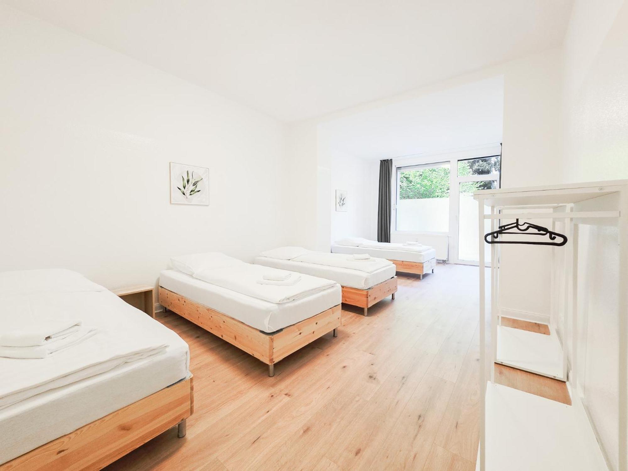 Tolstov - 3 - Kitchen - Balcony - 5 Min To Messe Dus *