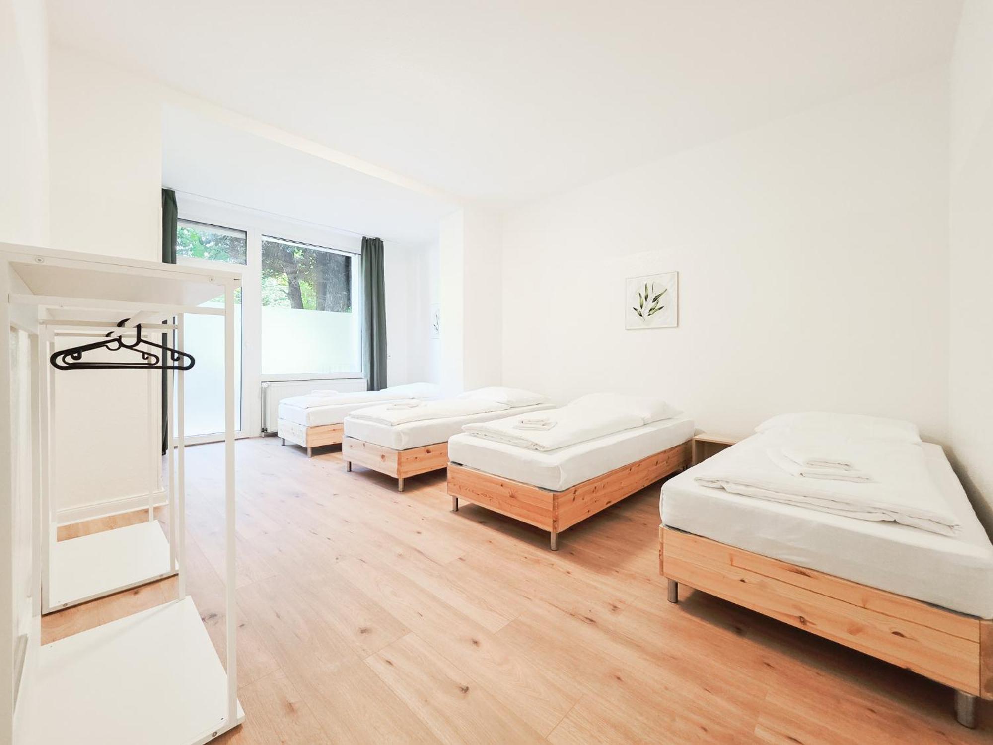 Tolstov - 3 - Kitchen - Balcony - 5 Min To Messe Dus